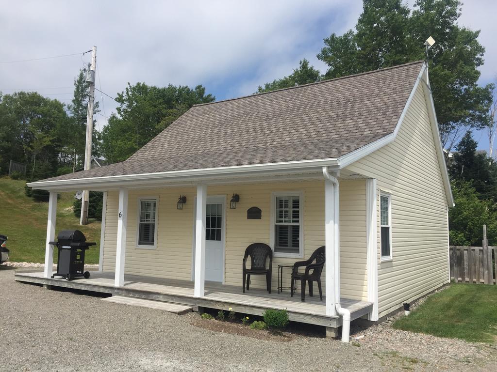 Lantern Hill & Hollow Ingonish Exterior foto