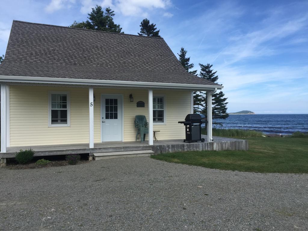 Lantern Hill & Hollow Ingonish Exterior foto