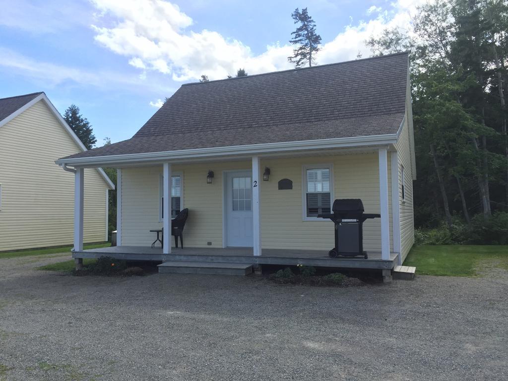 Lantern Hill & Hollow Ingonish Exterior foto